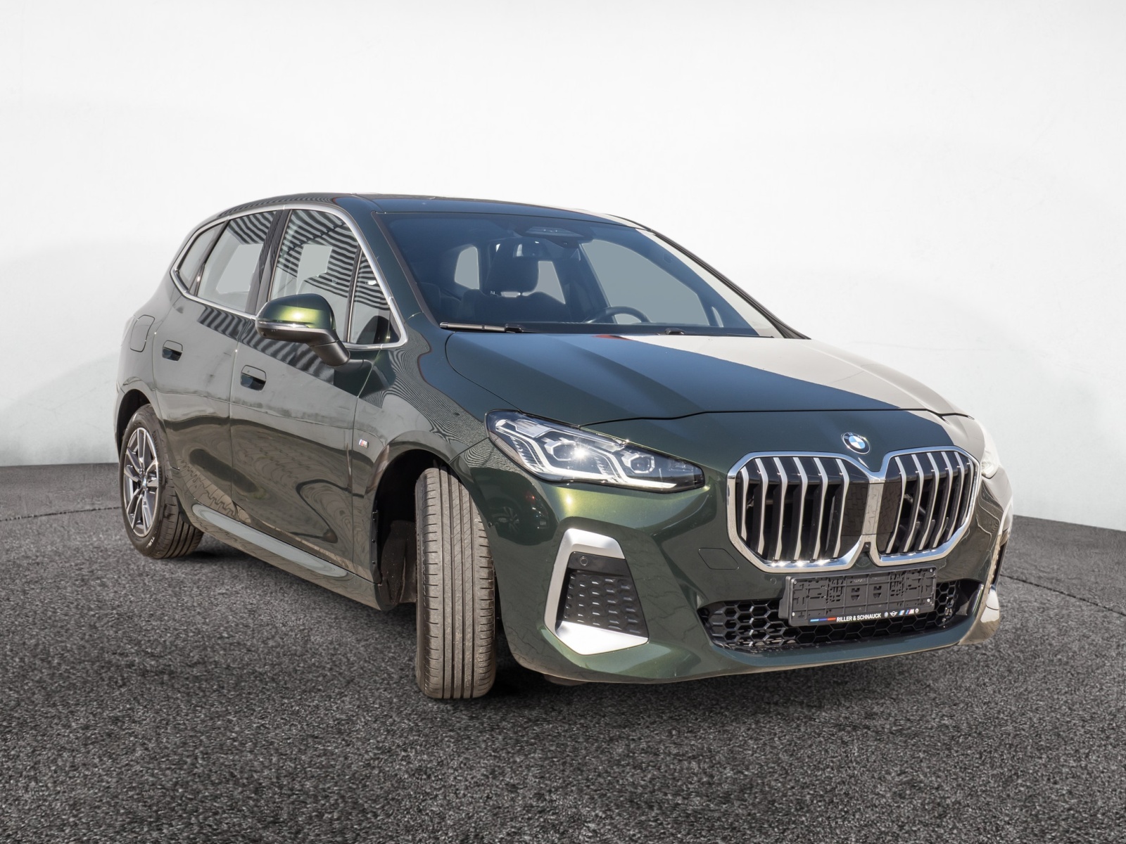 BMW 220i Active Tourer M-Sport – Produktfoto 2