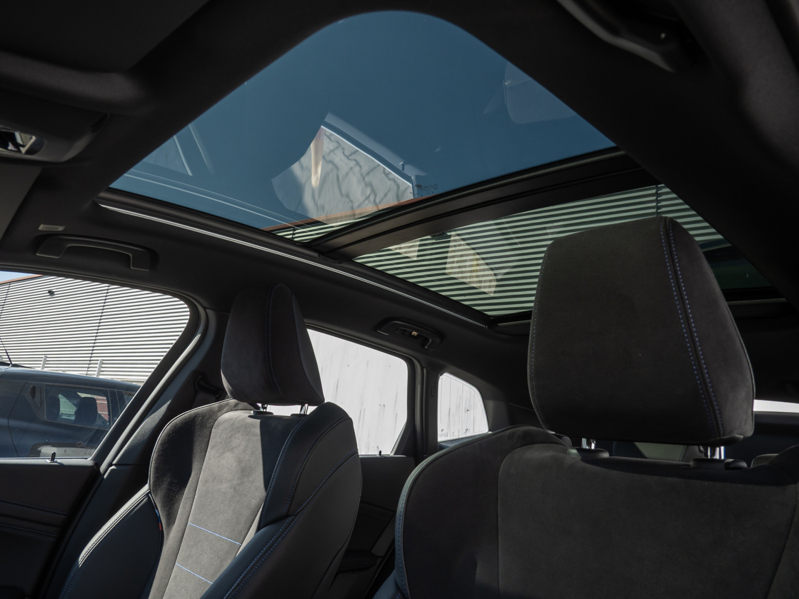 BMW 220i Active Tourer M-Sport – Produktfoto 21