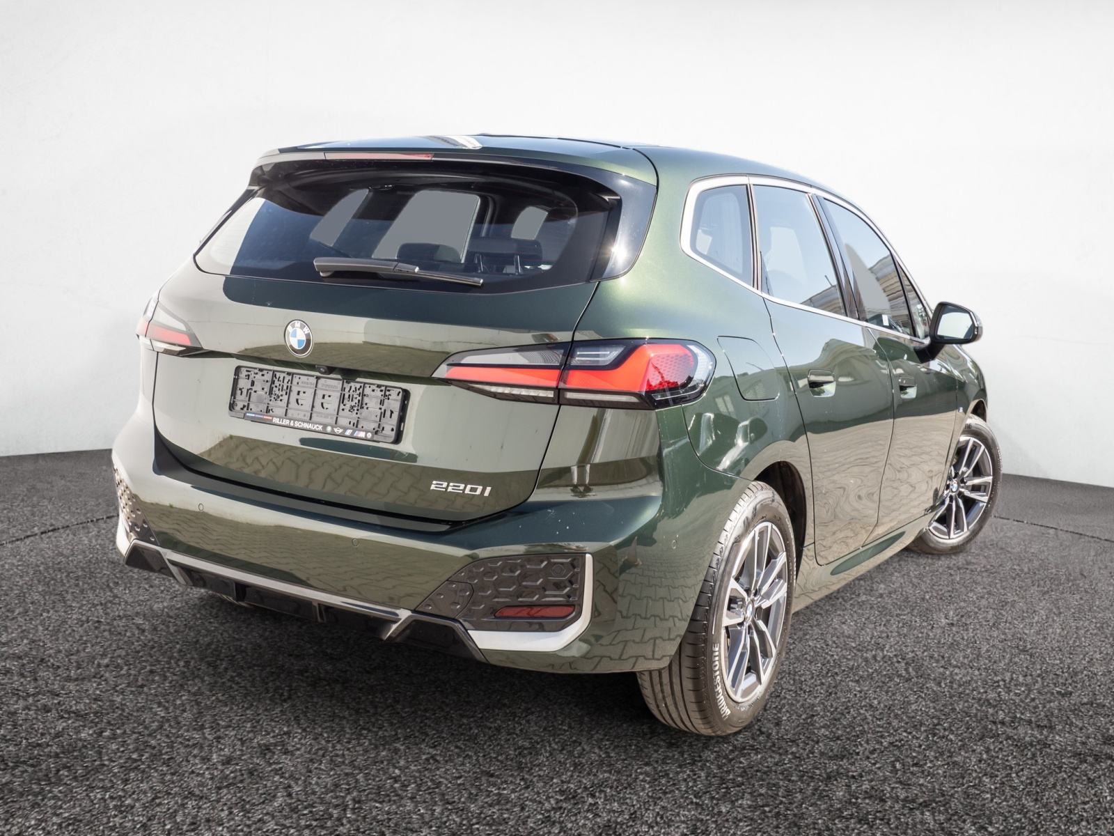 BMW 220i Active Tourer M-Sport – Produktfoto 3