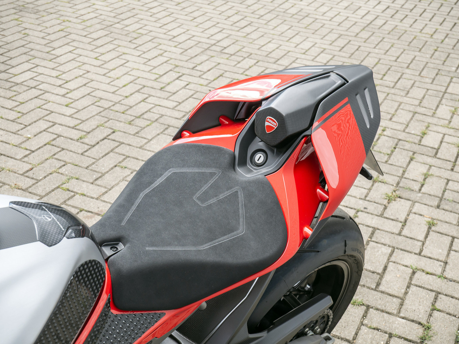 Ducati Panigale V4 - V4R Optik, viel Zubehör – Produktfoto 7