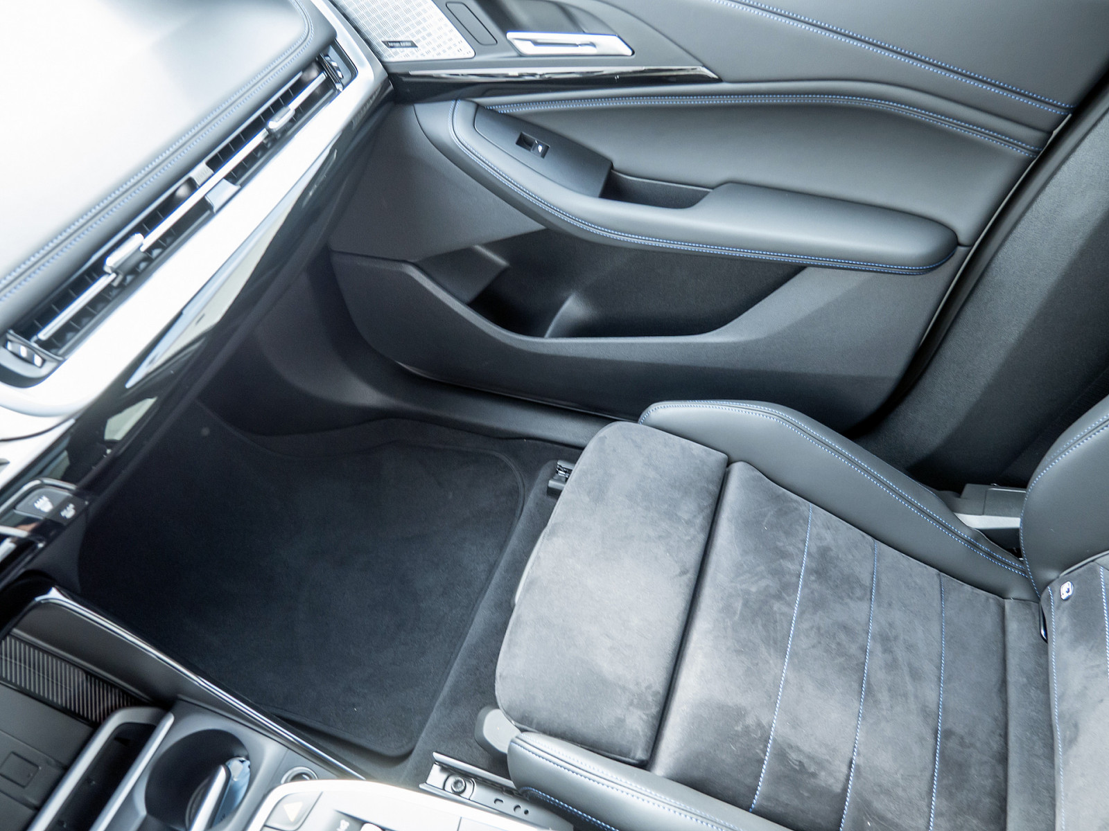 BMW 218i Active Tourer M-Sport – Produktfoto 15