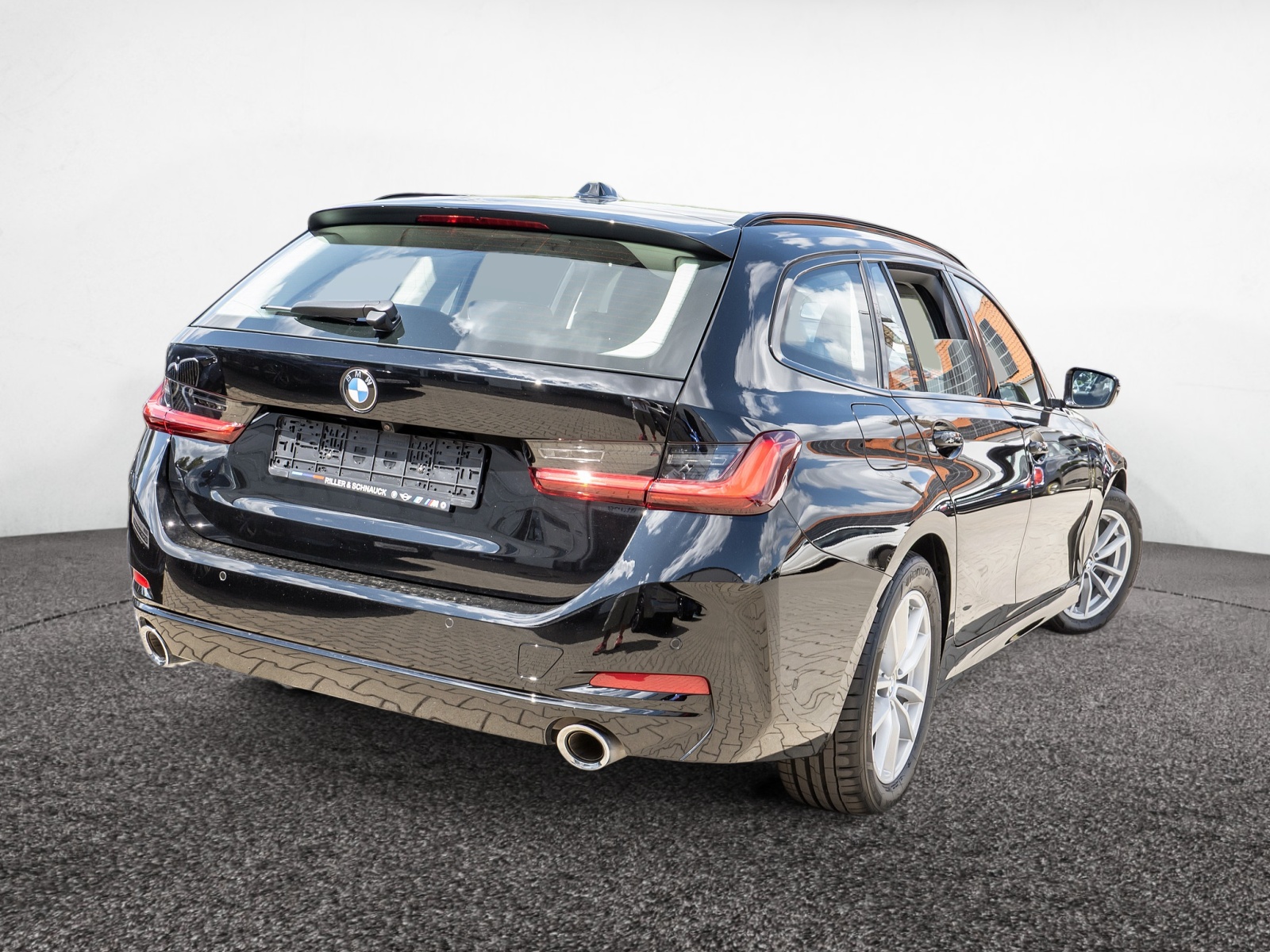 BMW 320d Touring xDrive – Produktfoto 3