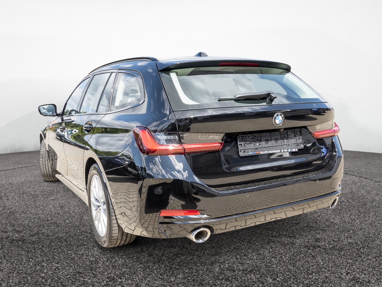 BMW 320d Touring xDrive – Produktfoto 4