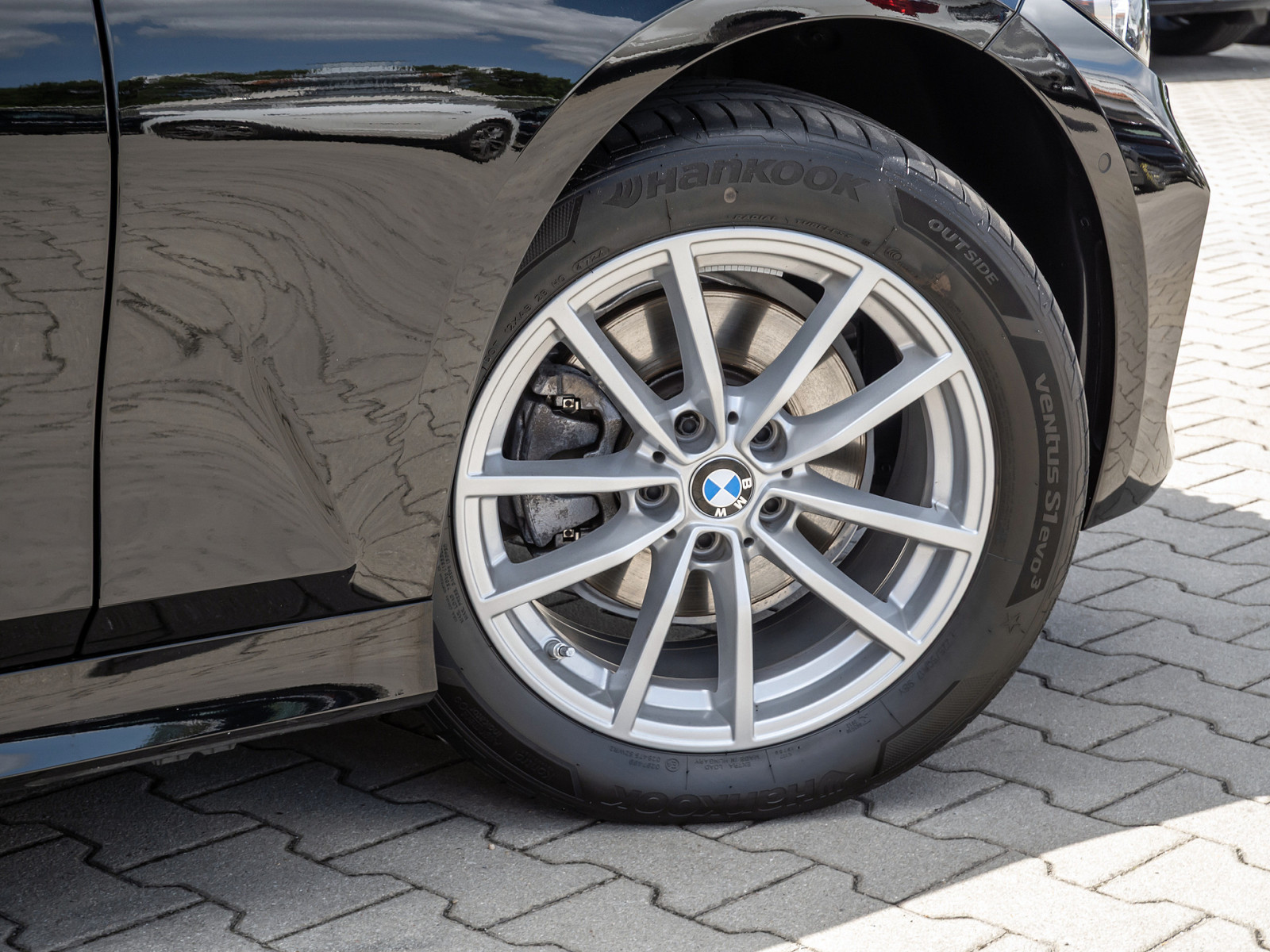 BMW 320d Touring xDrive – Produktfoto 5