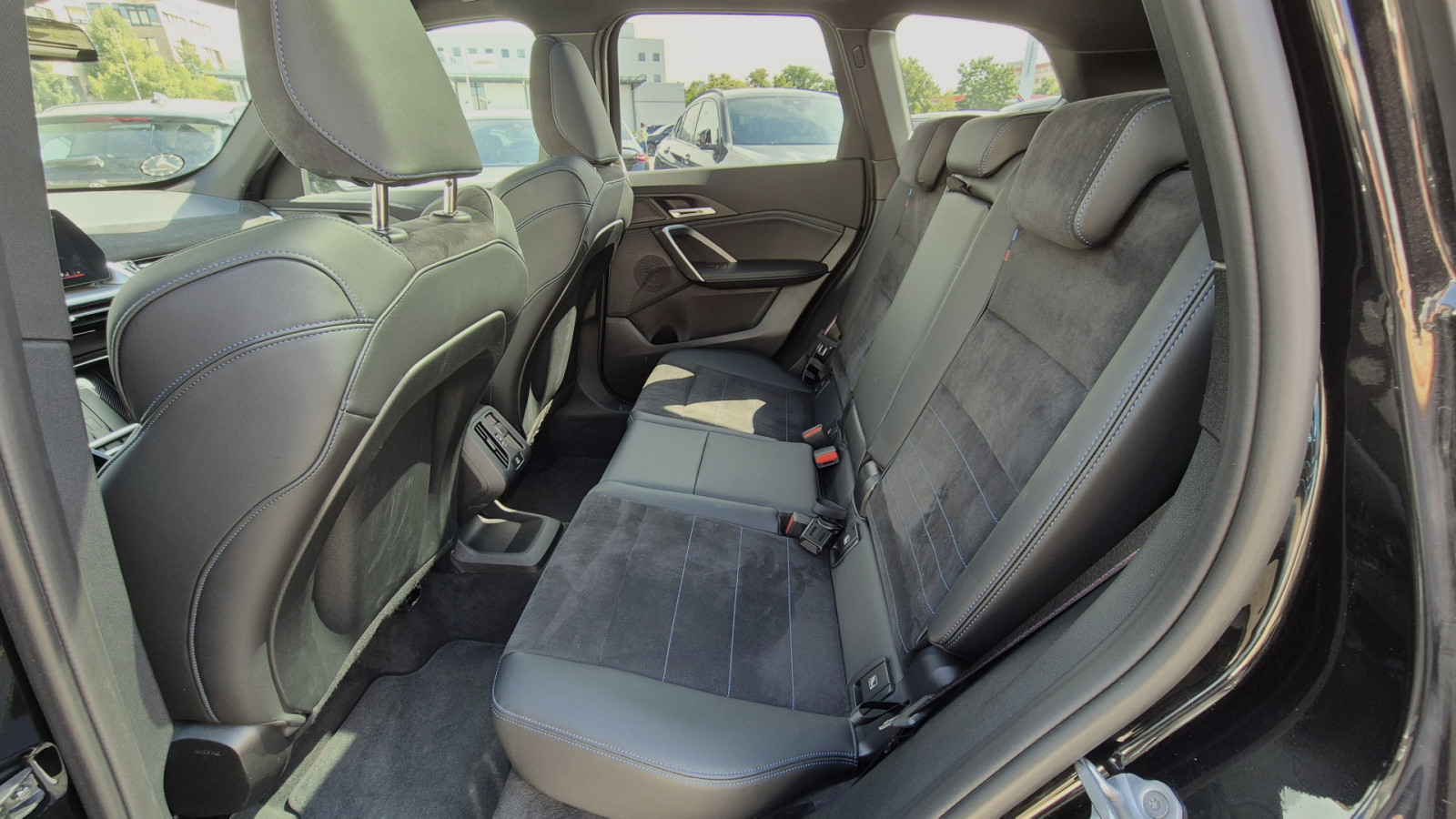 BMW X1 sDrive 18i M Sport Pro – Produktfoto 9