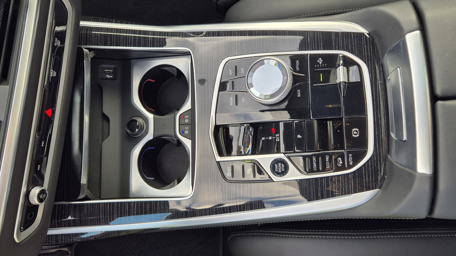 BMW X7 xDrive 40i M Sport Pro – Produktfoto 11
