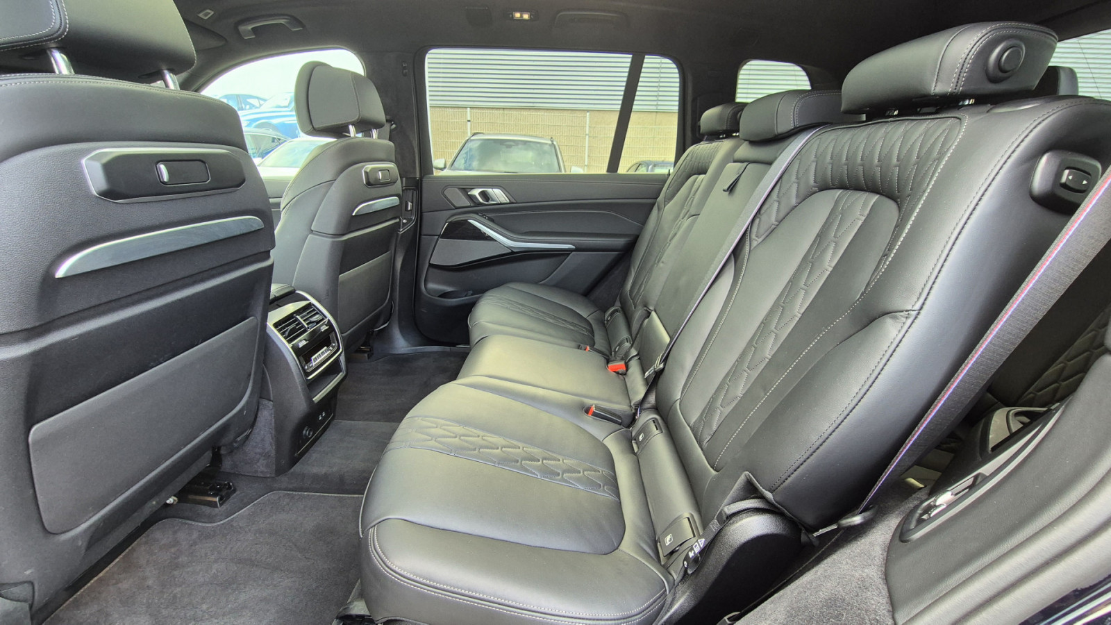 BMW X7 xDrive 40i M Sport Pro – Produktfoto 14