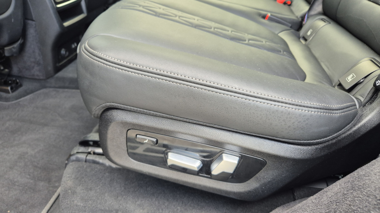 BMW X7 xDrive 40i M Sport Pro – Produktfoto 16