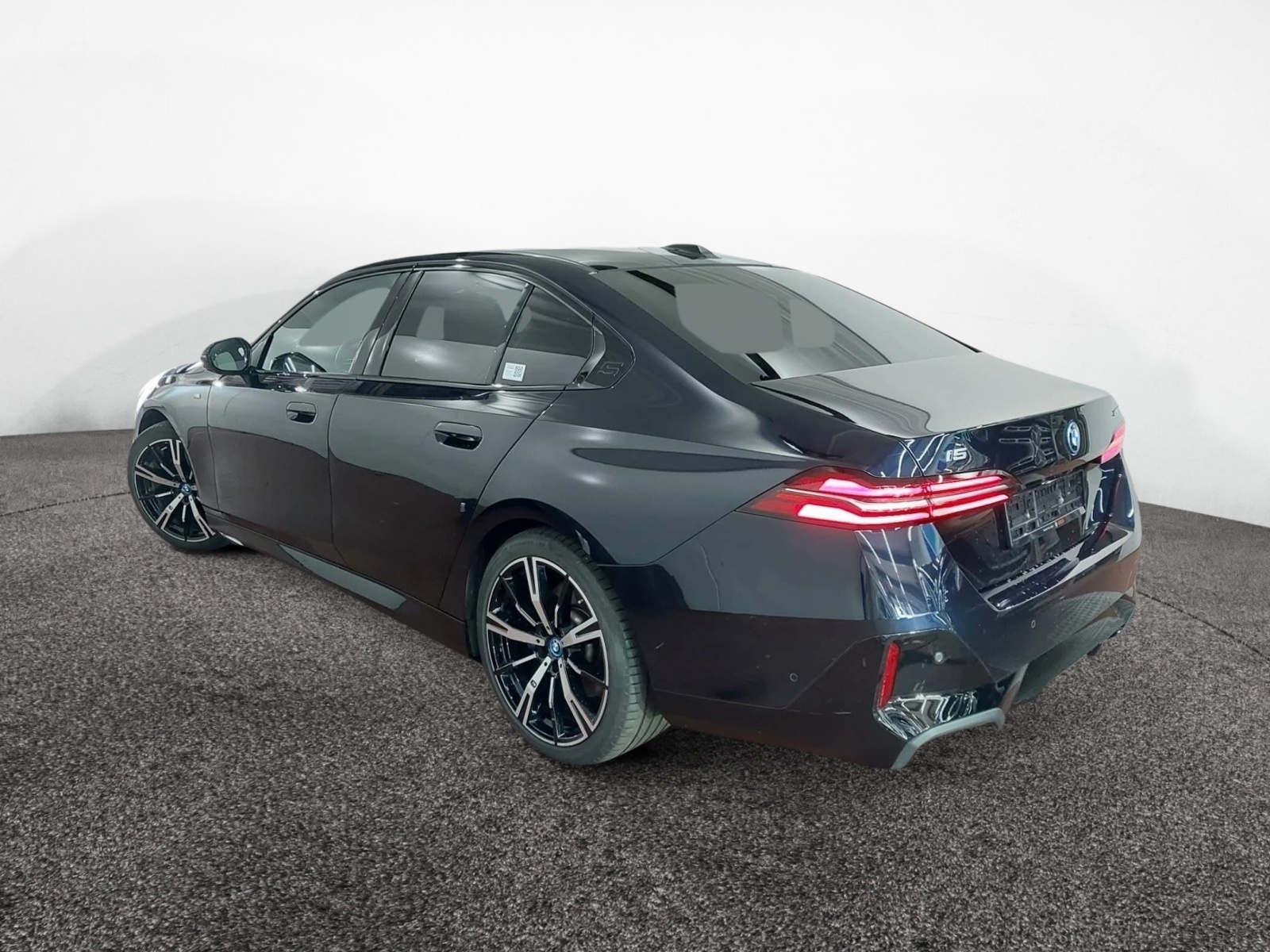 BMW i5 eDrive40 M-Sport – Produktfoto 3