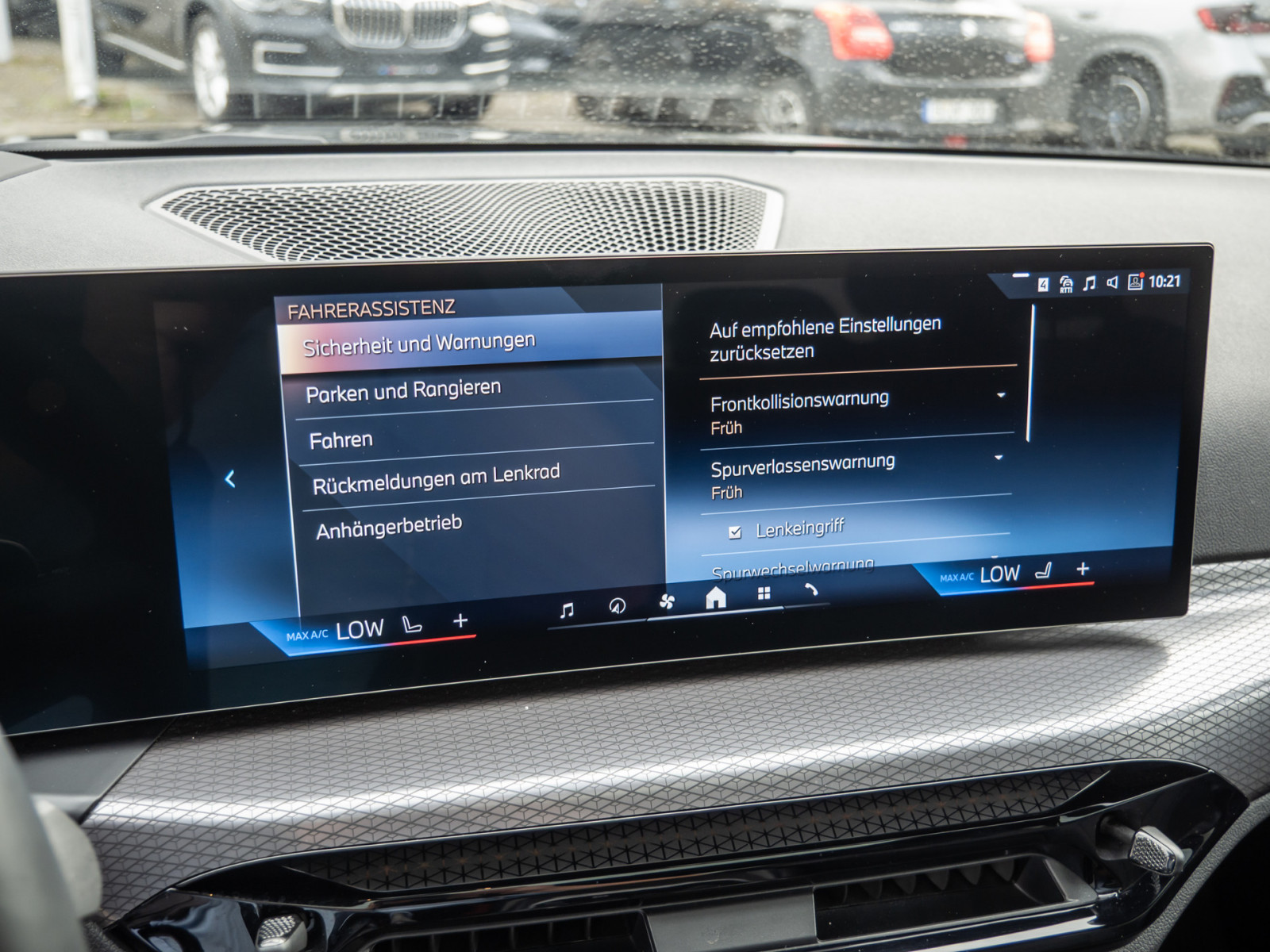 BMW 330i xDrive M-Sport – Produktfoto 11