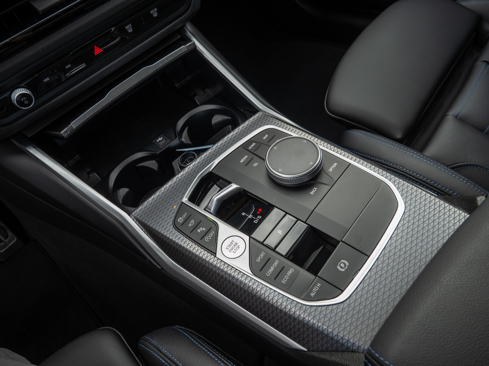 BMW 330i xDrive M-Sport – Produktfoto 14