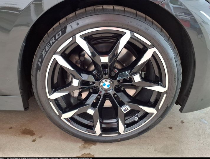 BMW 330i xDrive M-Sport – Produktfoto 5