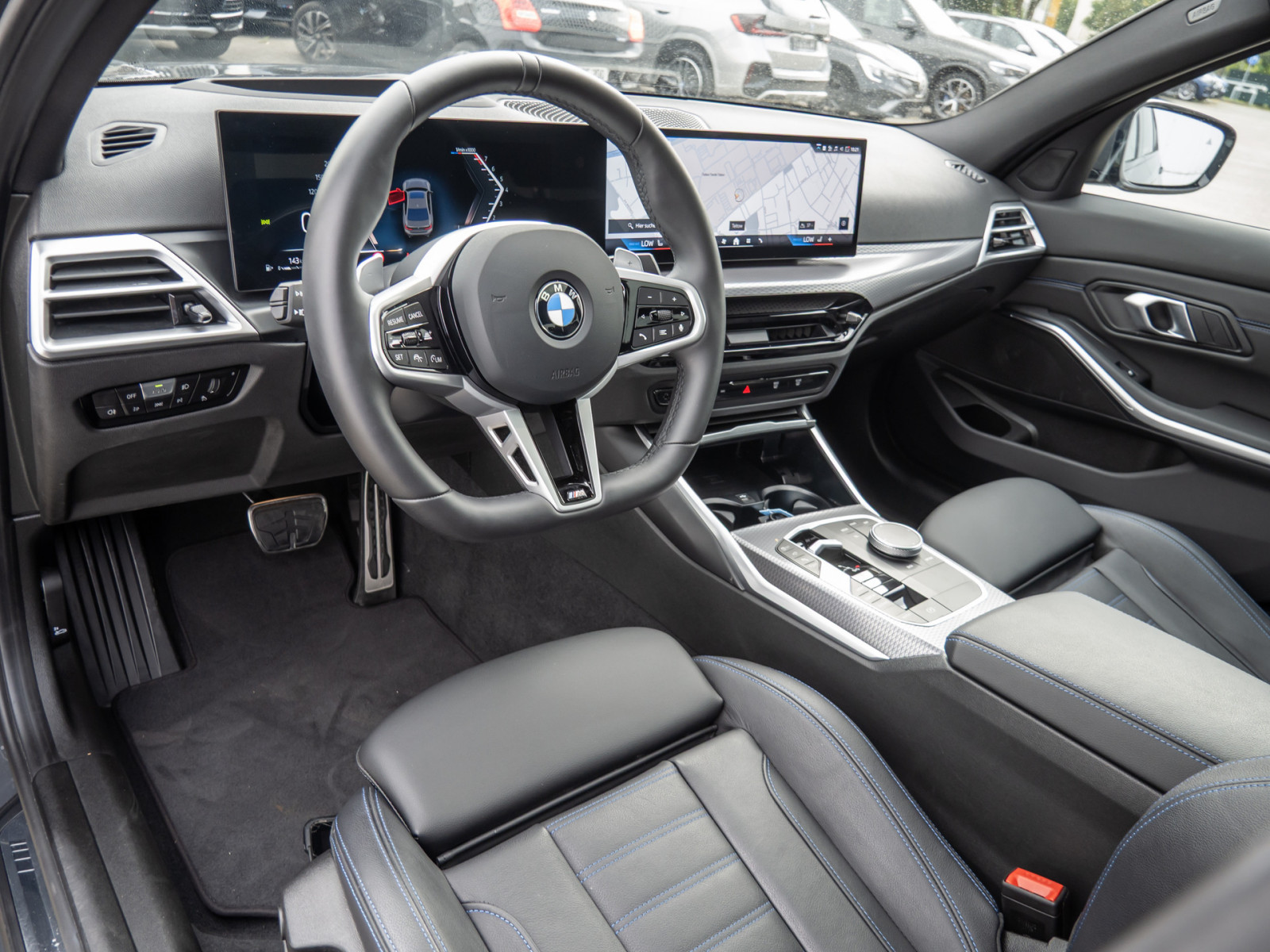 BMW 330i xDrive M-Sport – Produktfoto 8