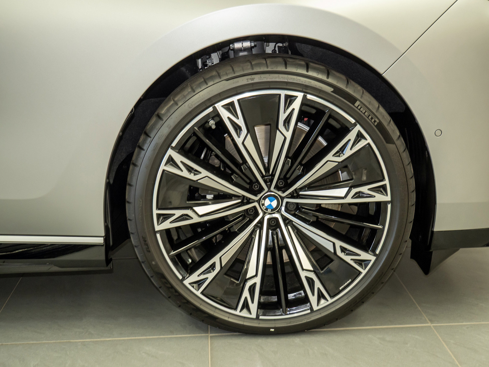BMW i7 50 xDrive M-Sport Pro – Produktfoto 5