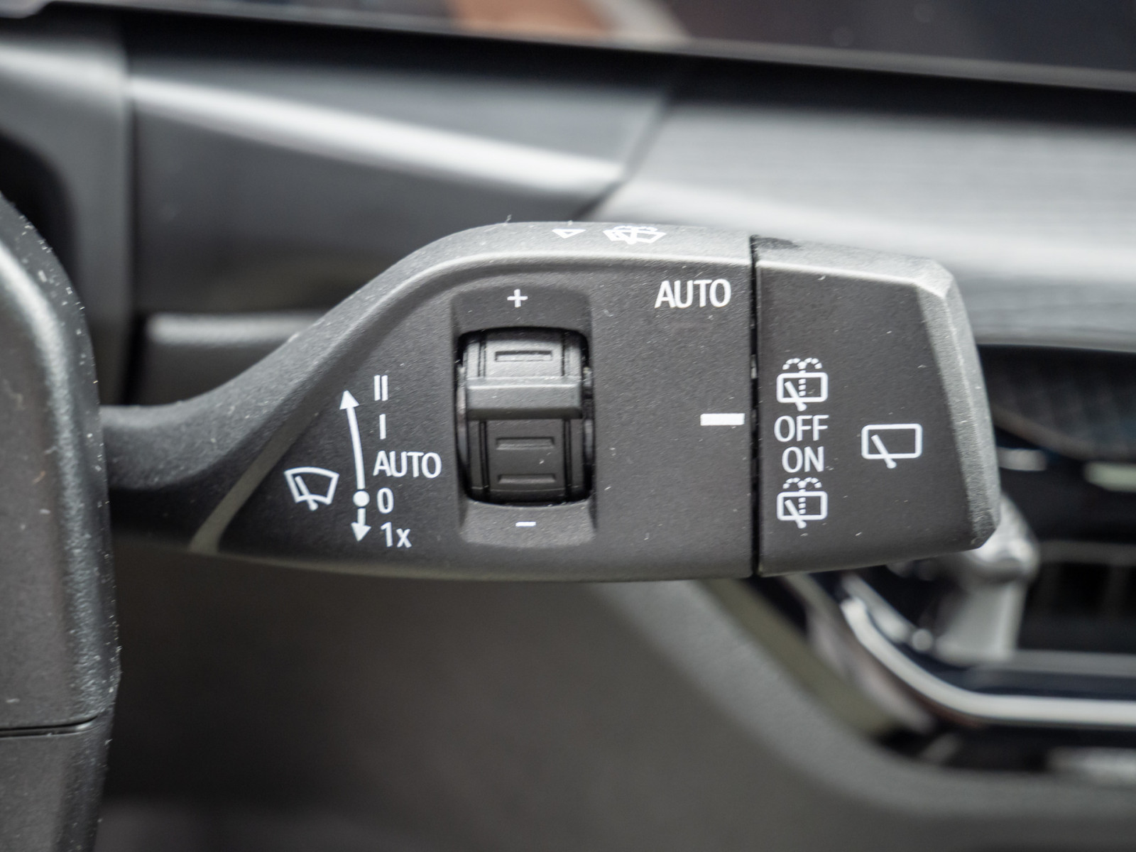 BMW 330e Touring M-Sport Pro – Produktfoto 17