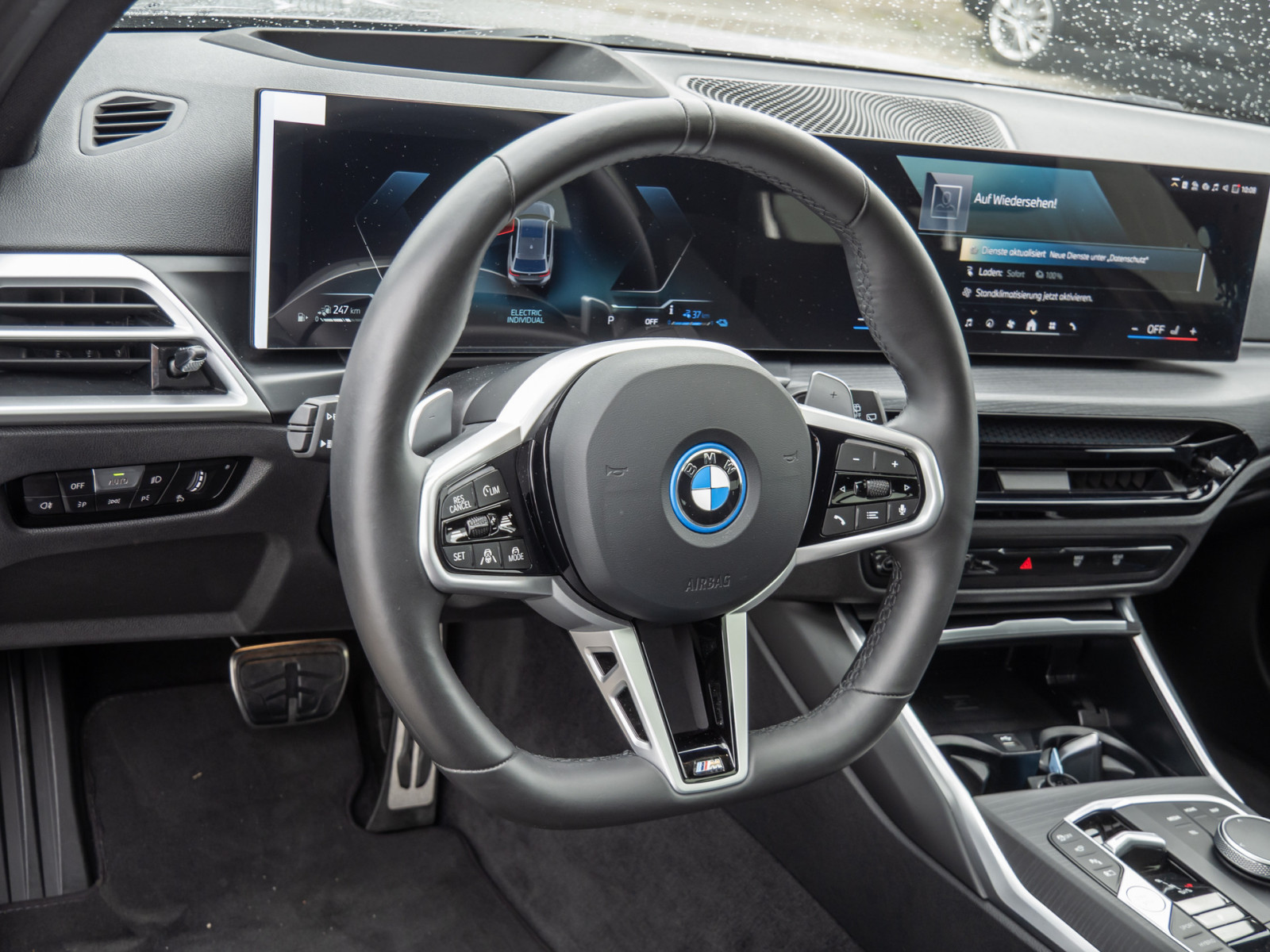 BMW 330e Touring M-Sport Pro – Produktfoto 9