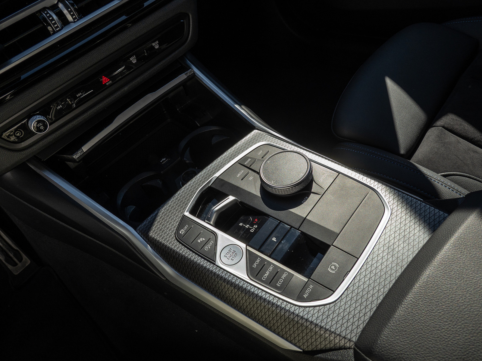 BMW 318i Touring M-Sport – Produktfoto 14
