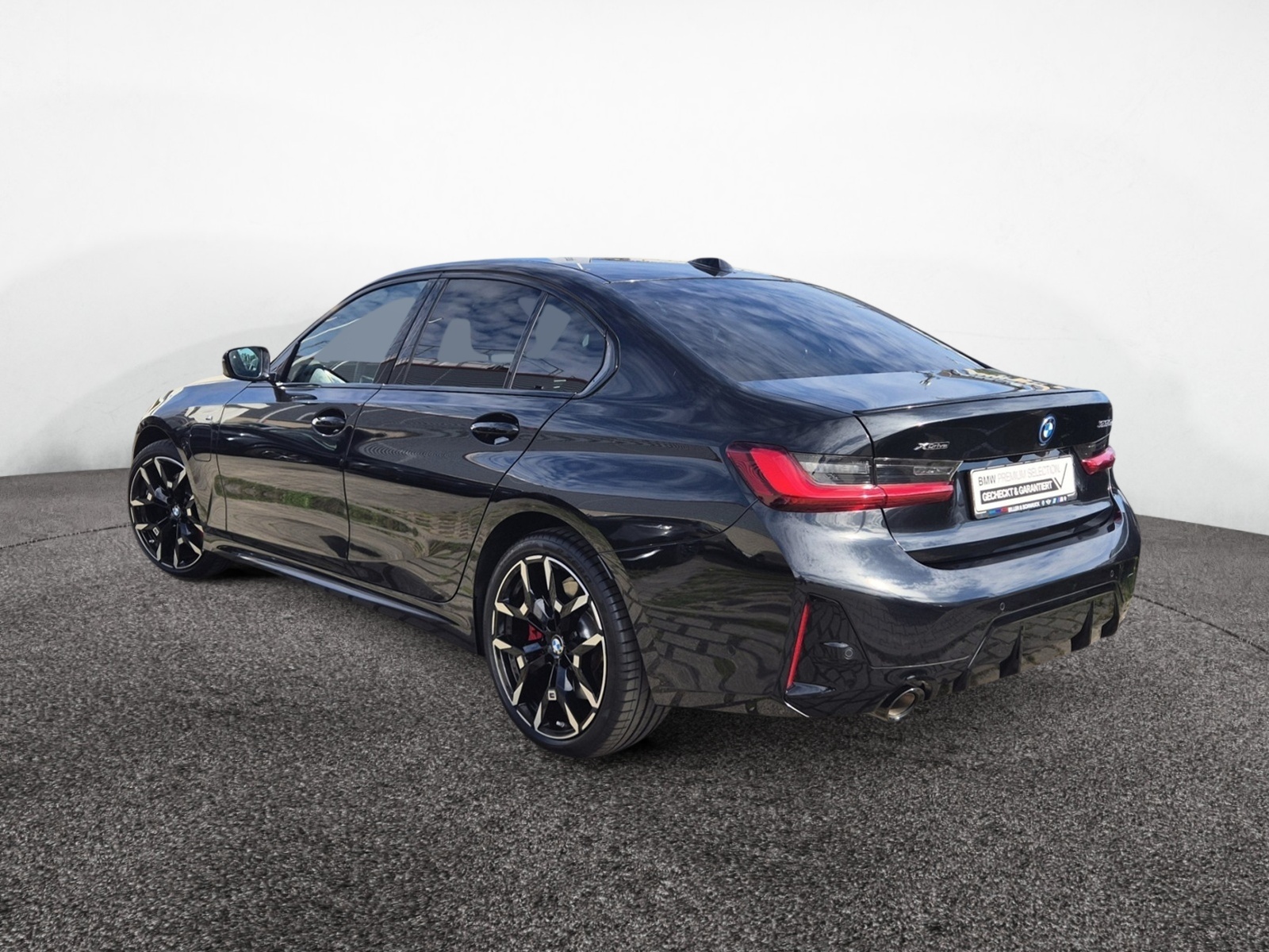 BMW 330e xDrive M-Sport Pro – Produktfoto 4