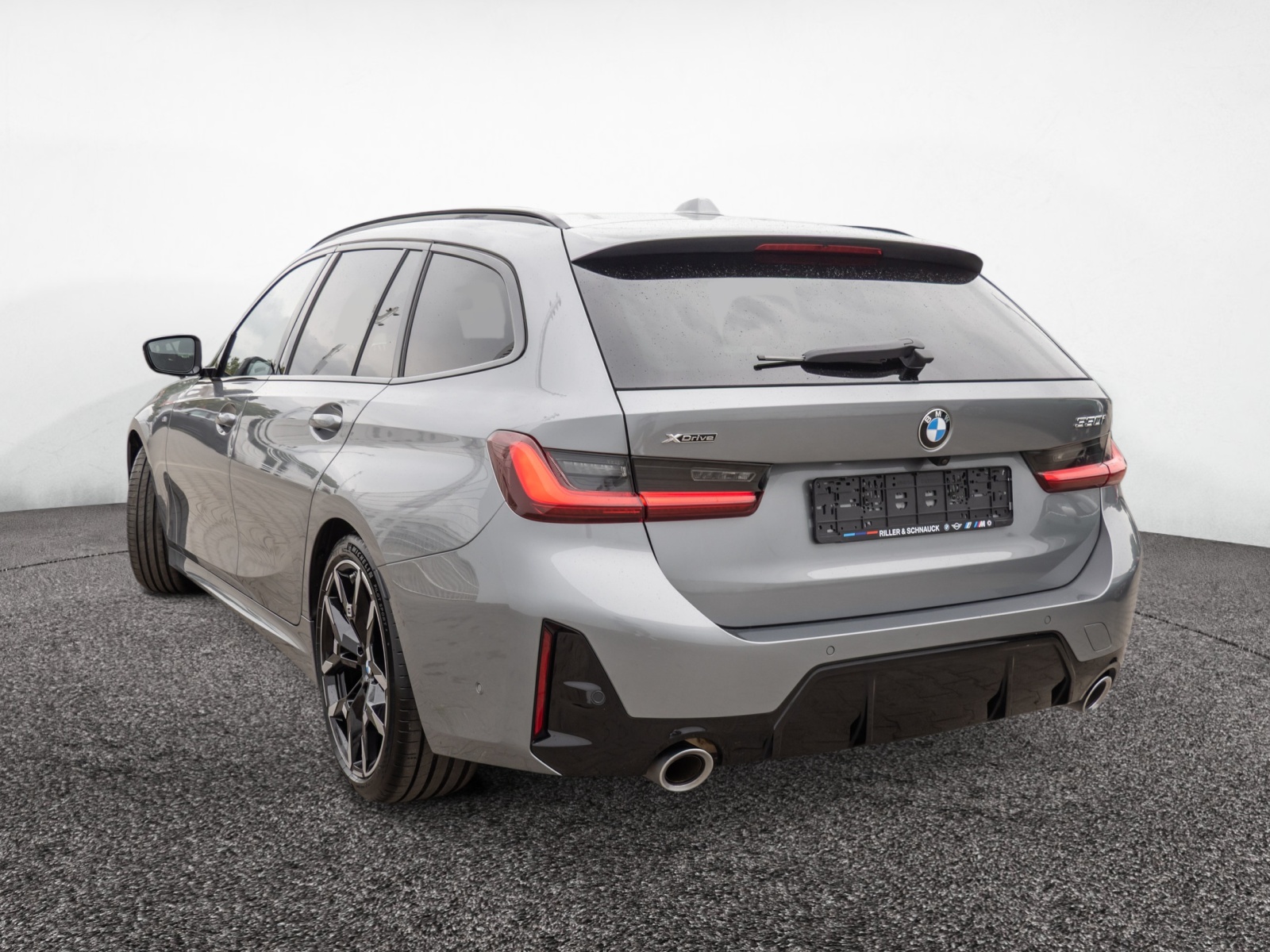 BMW 330i Touring xDrive M-Sport – Produktfoto 4