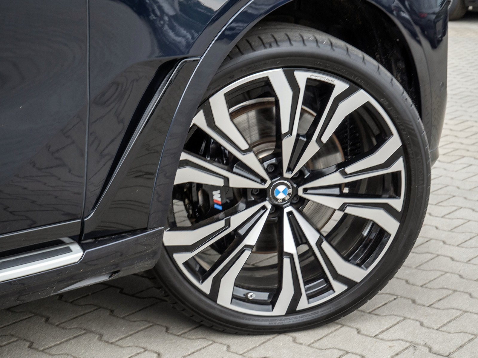 BMW X7 xDrive 40d M-Sport Pro – Produktfoto 5