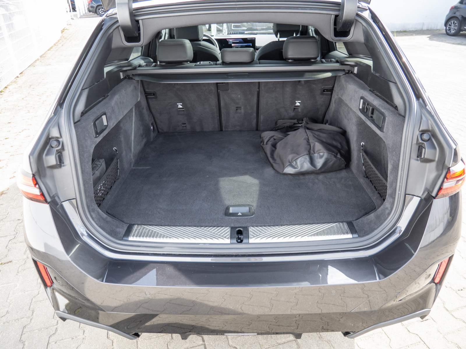 BMW i5 Touring 40e M-Sport Pro – Produktfoto 21