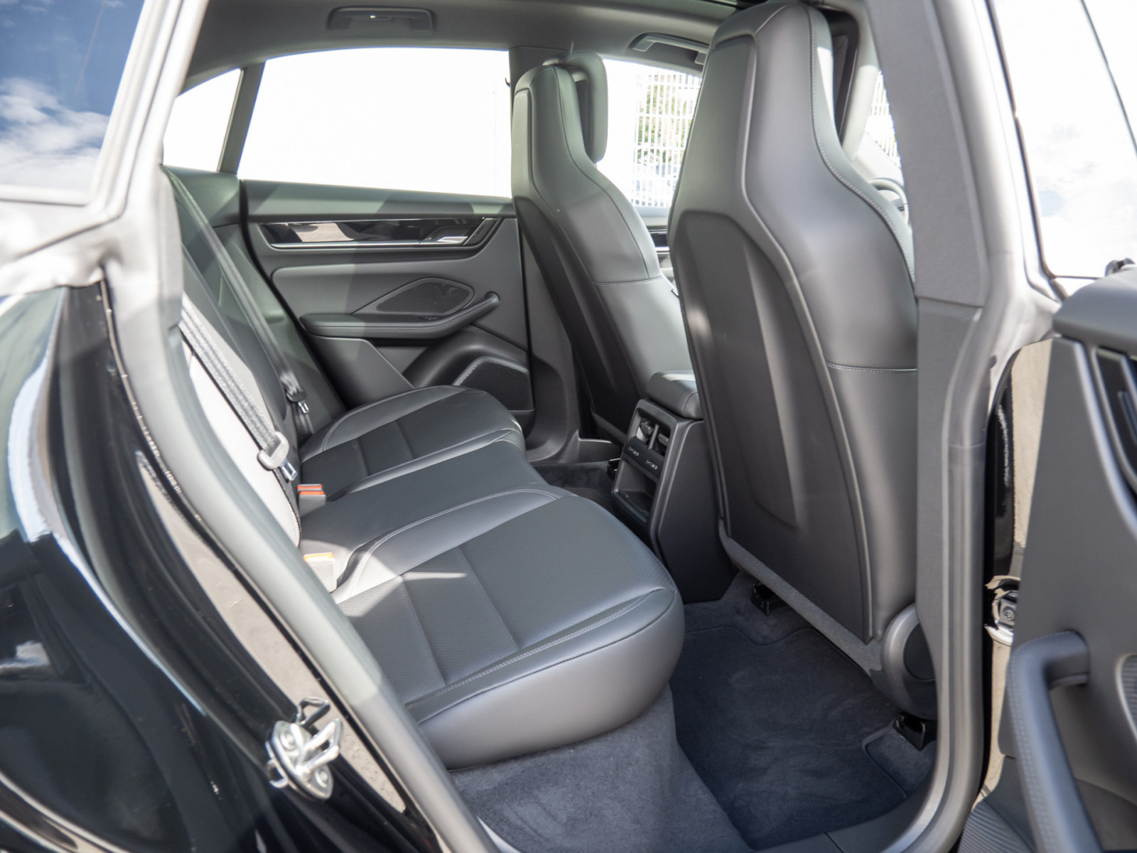 Porsche Macan 4S Electric – Produktfoto 7