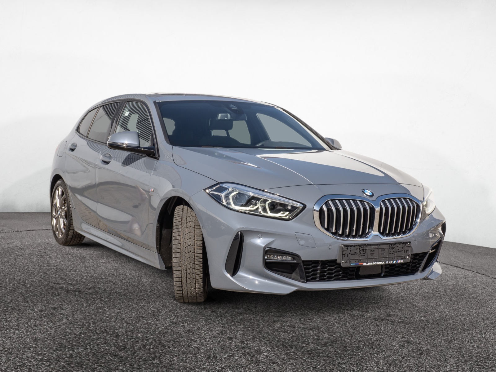 BMW 120i M-Sport – Produktfoto 2