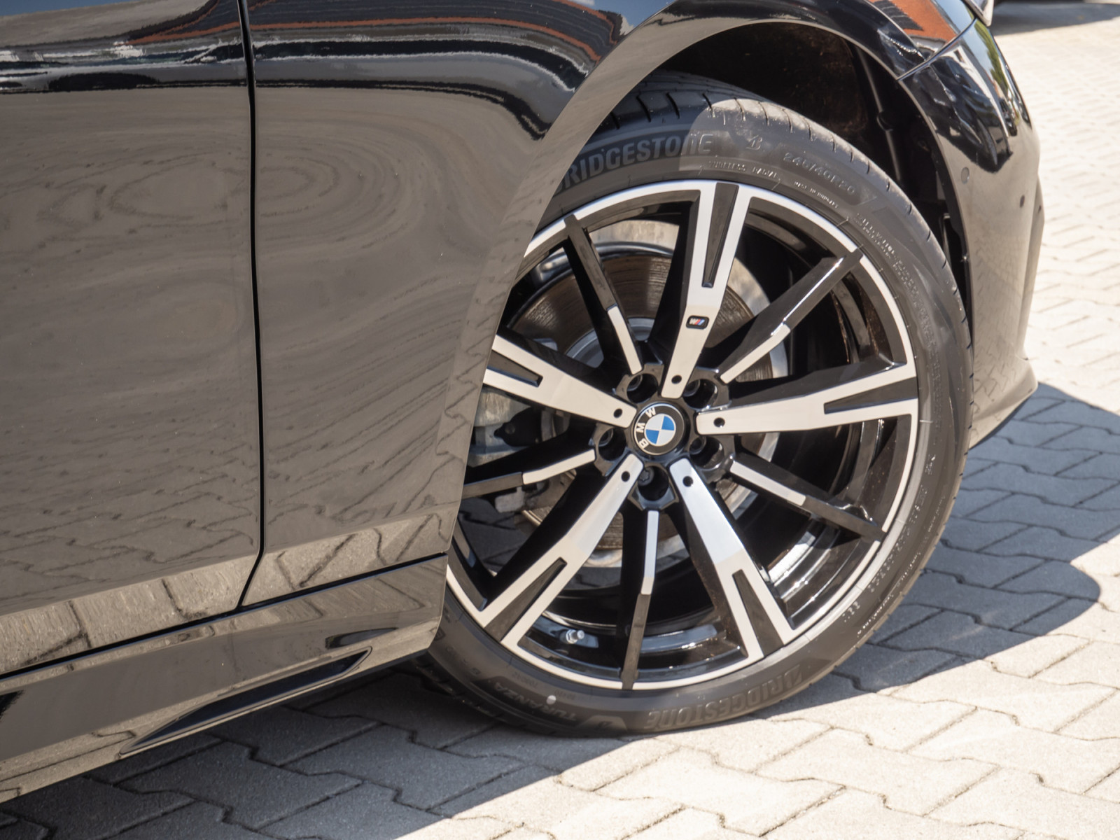 BMW 520i Touring M-Sport – Produktfoto 5