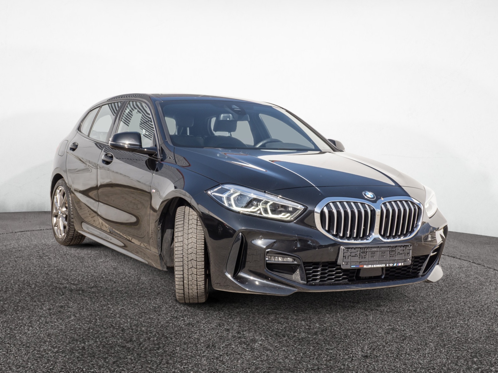 BMW 120i M-Sport – Produktfoto 2