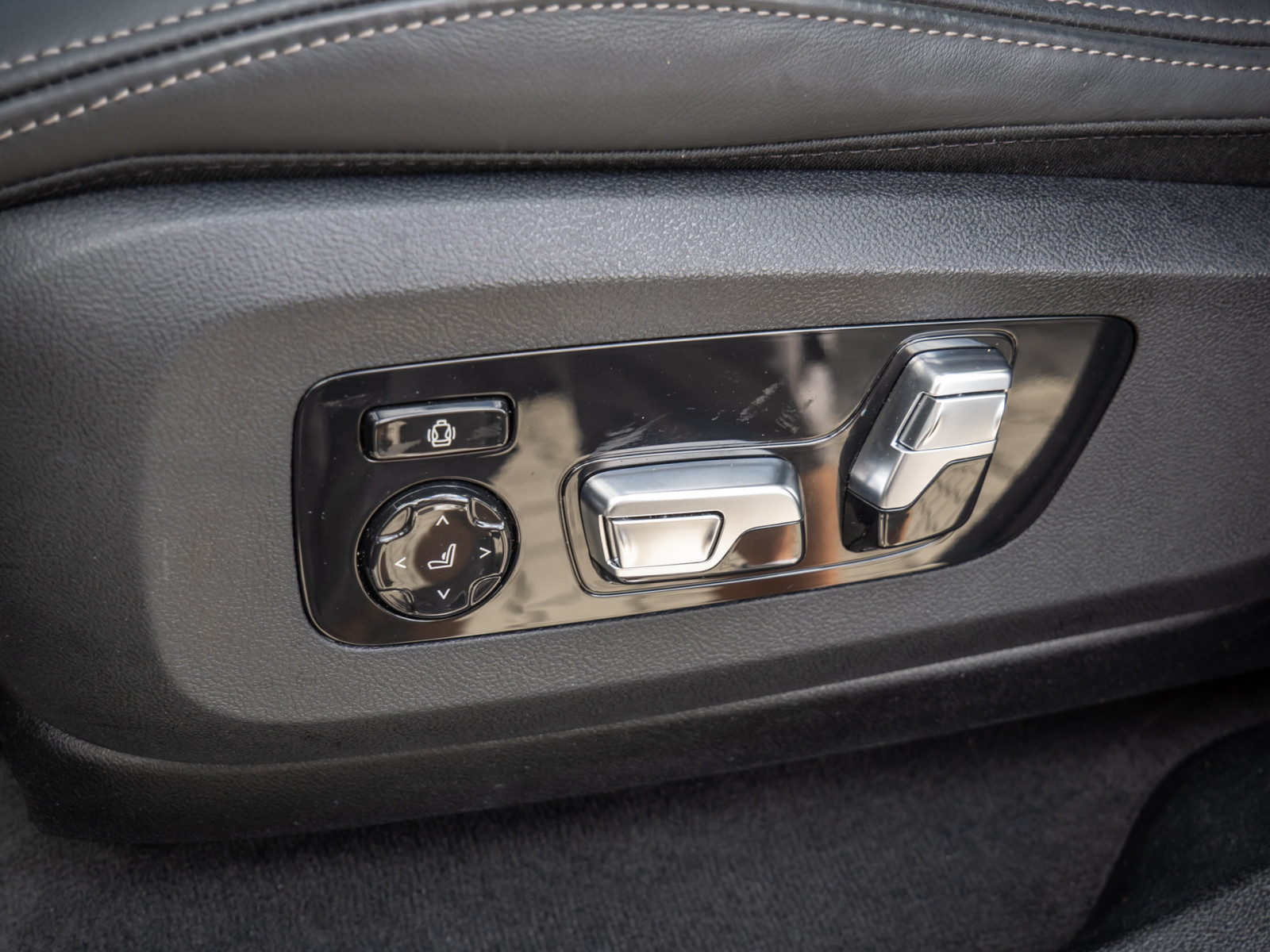BMW X6 M60i – Produktfoto 21