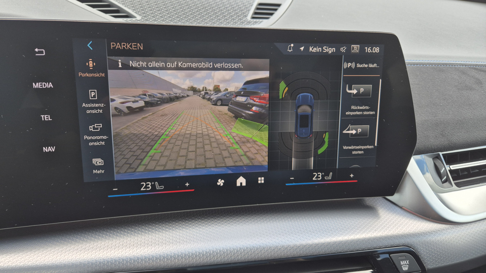 BMW X1 sDrive 18i M-Sport – Produktfoto 9