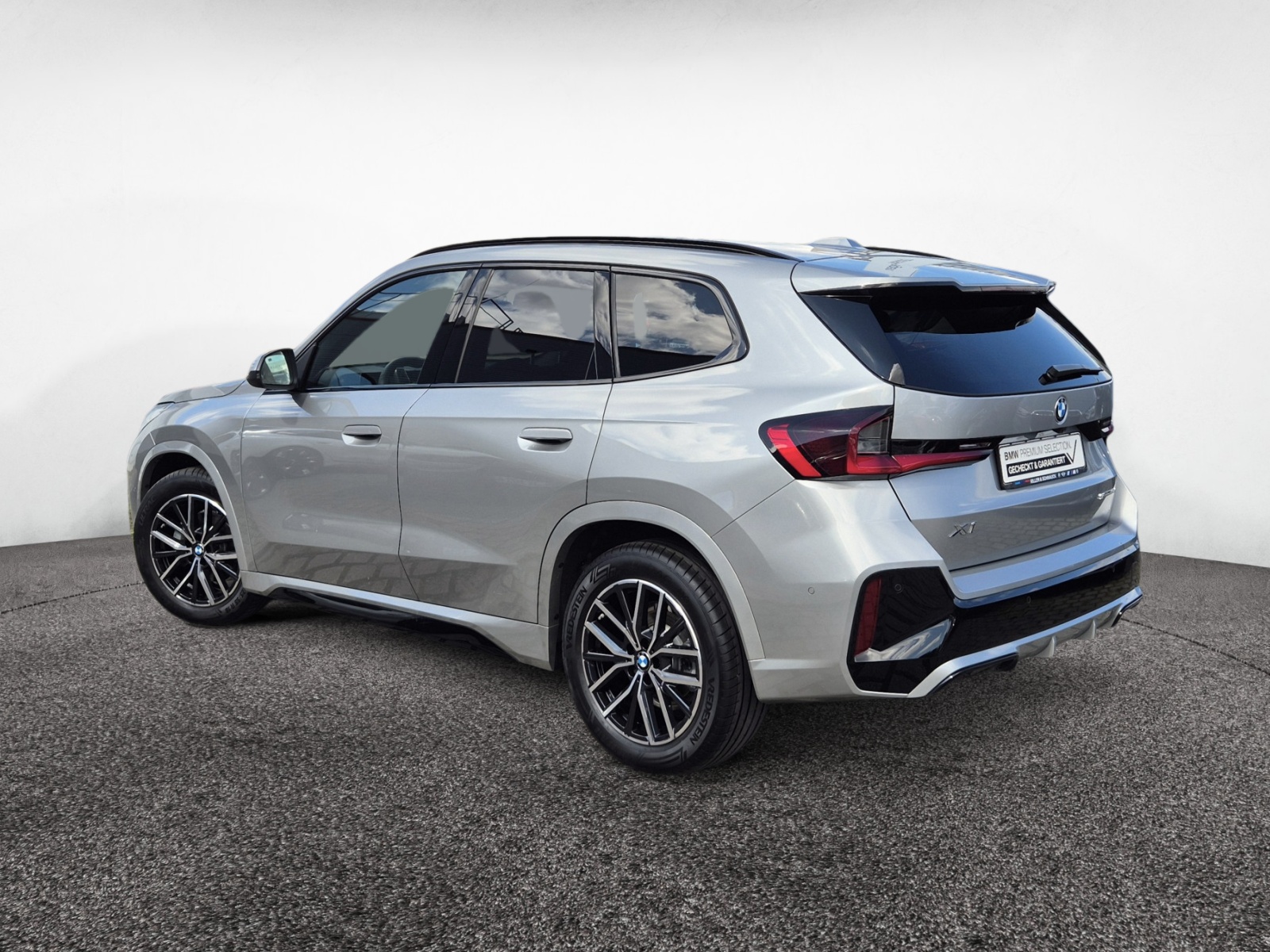 BMW X1 sDrive 18i M-Sport – Produktfoto 3