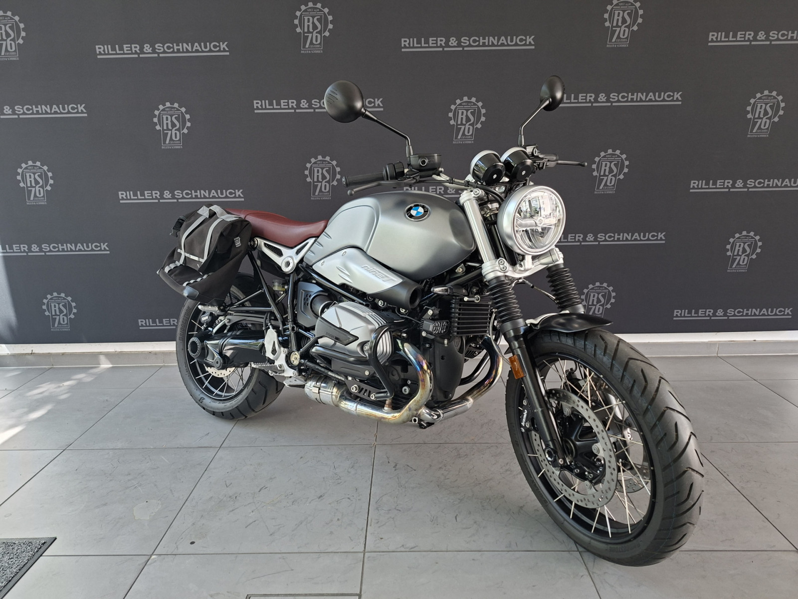 BMW R NINET SCRAMBLER – Produktfoto 1