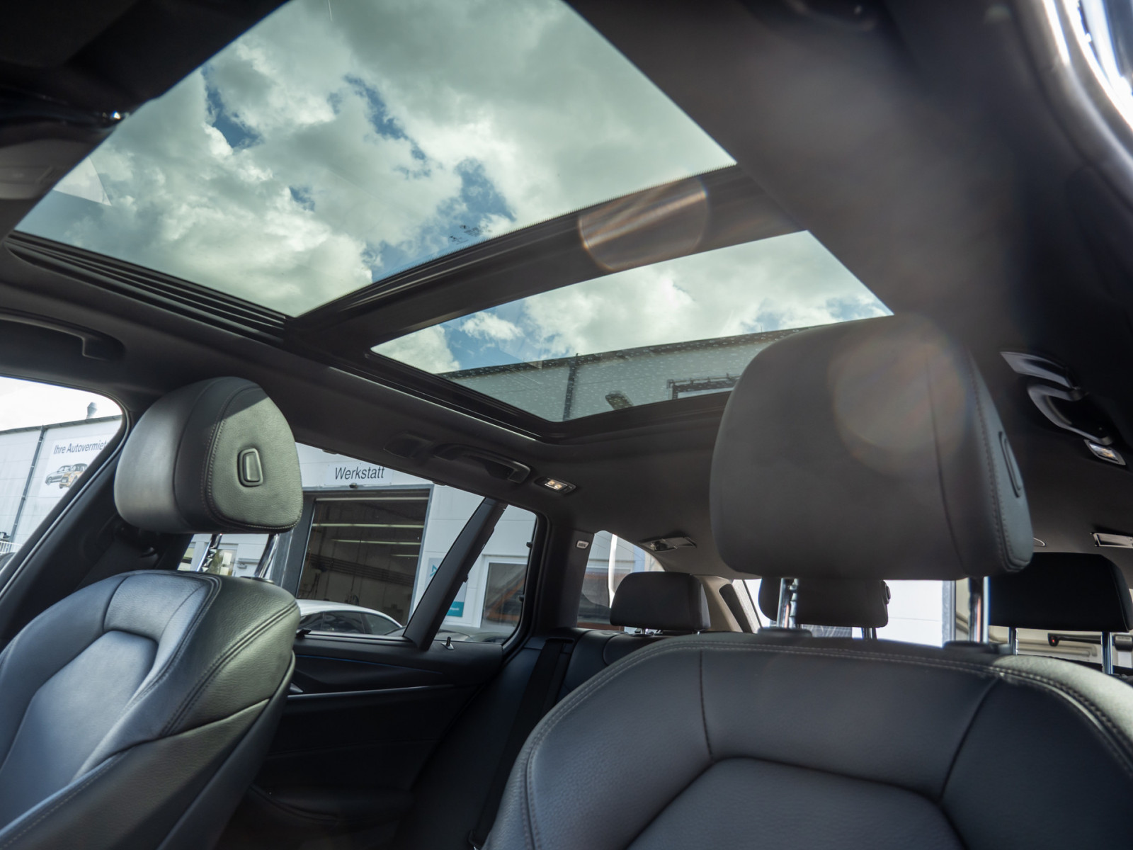 BMW 530e Touring xDrive M-Sport – Produktfoto 23