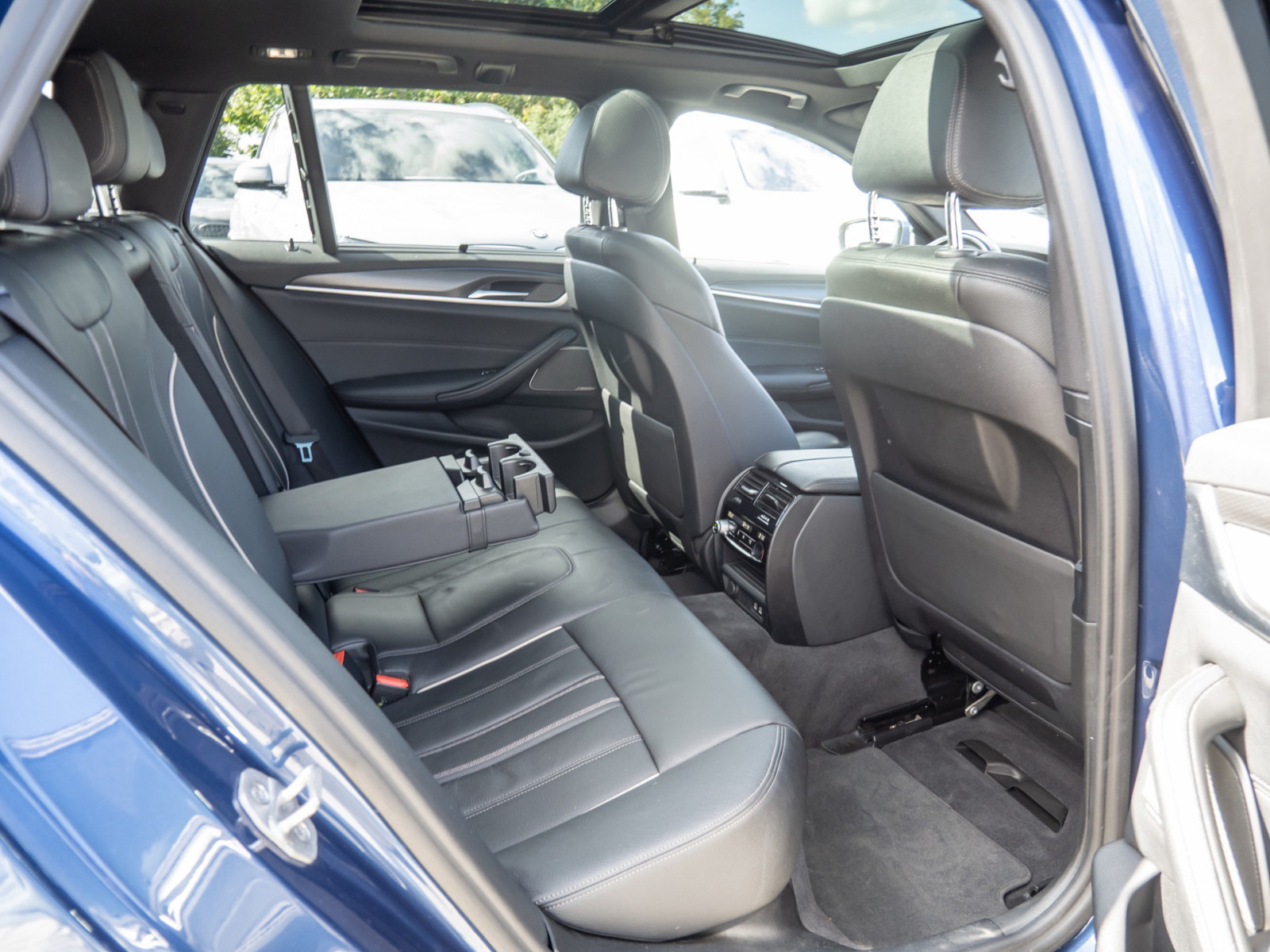 BMW 530e Touring xDrive M-Sport – Produktfoto 7