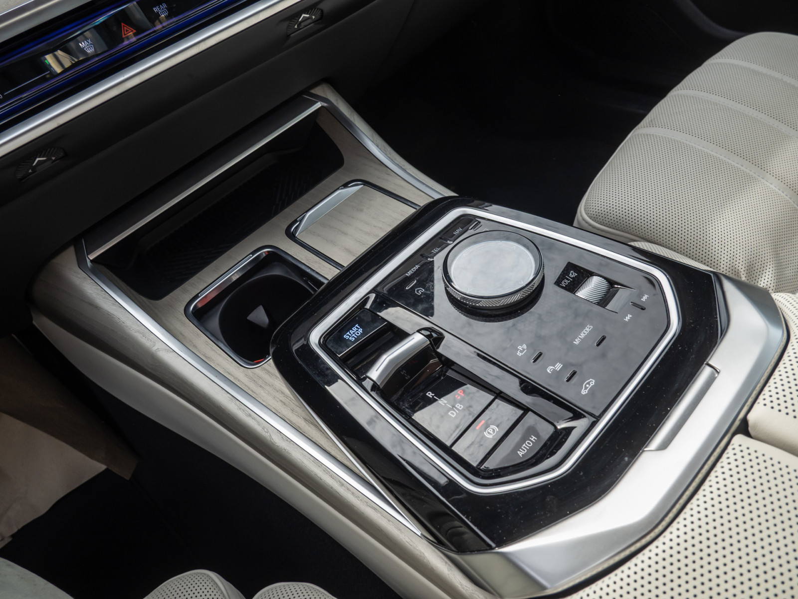 BMW i7 xDrive 60 M-Sport PRO – Produktfoto 15