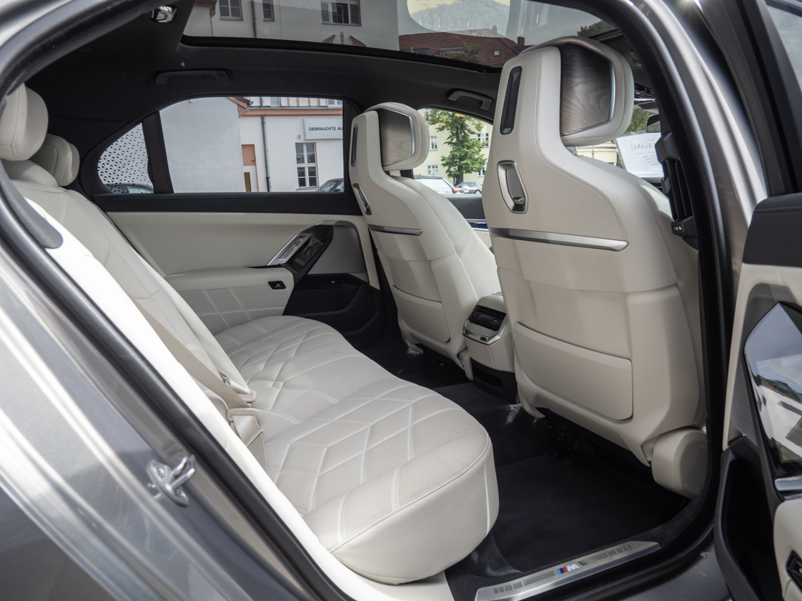 BMW i7 xDrive 60 M-Sport PRO – Produktfoto 7
