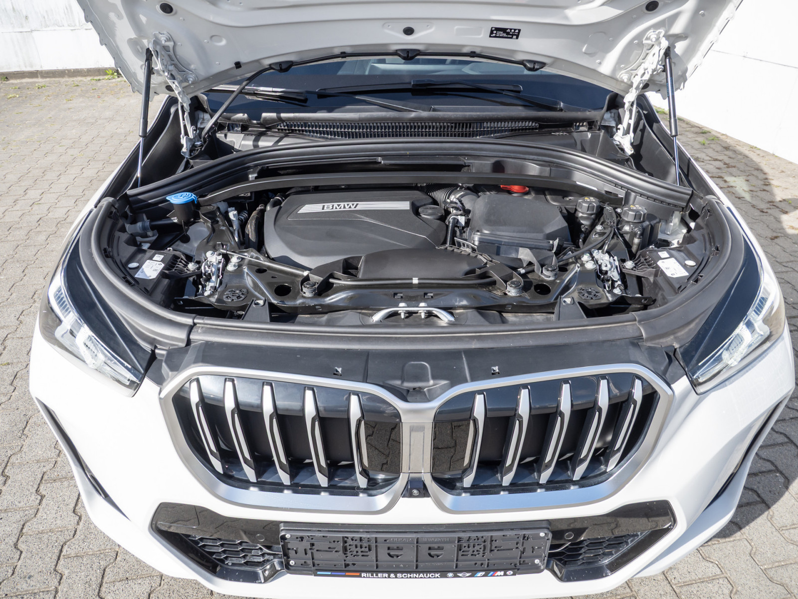 BMW X1 xDrive 23d M-Sport – Produktfoto 24