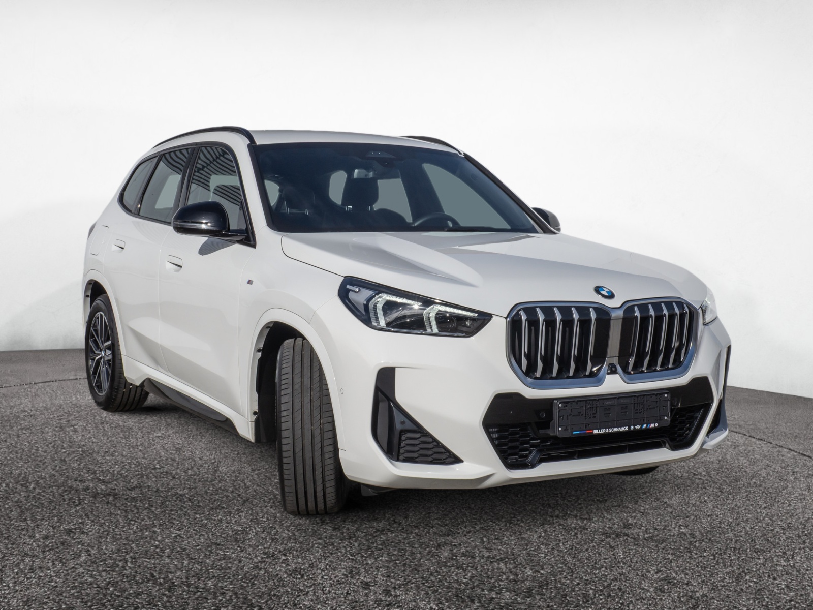 BMW X1 xDrive 23d M-Sport – Produktfoto 3