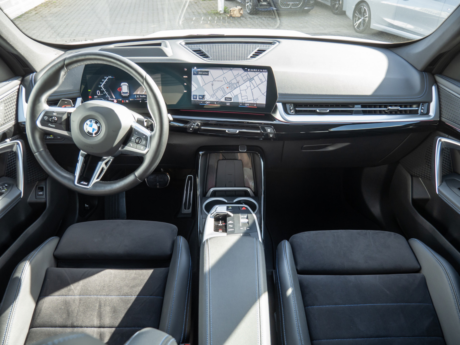 BMW X1 xDrive 23d M-Sport – Produktfoto 9