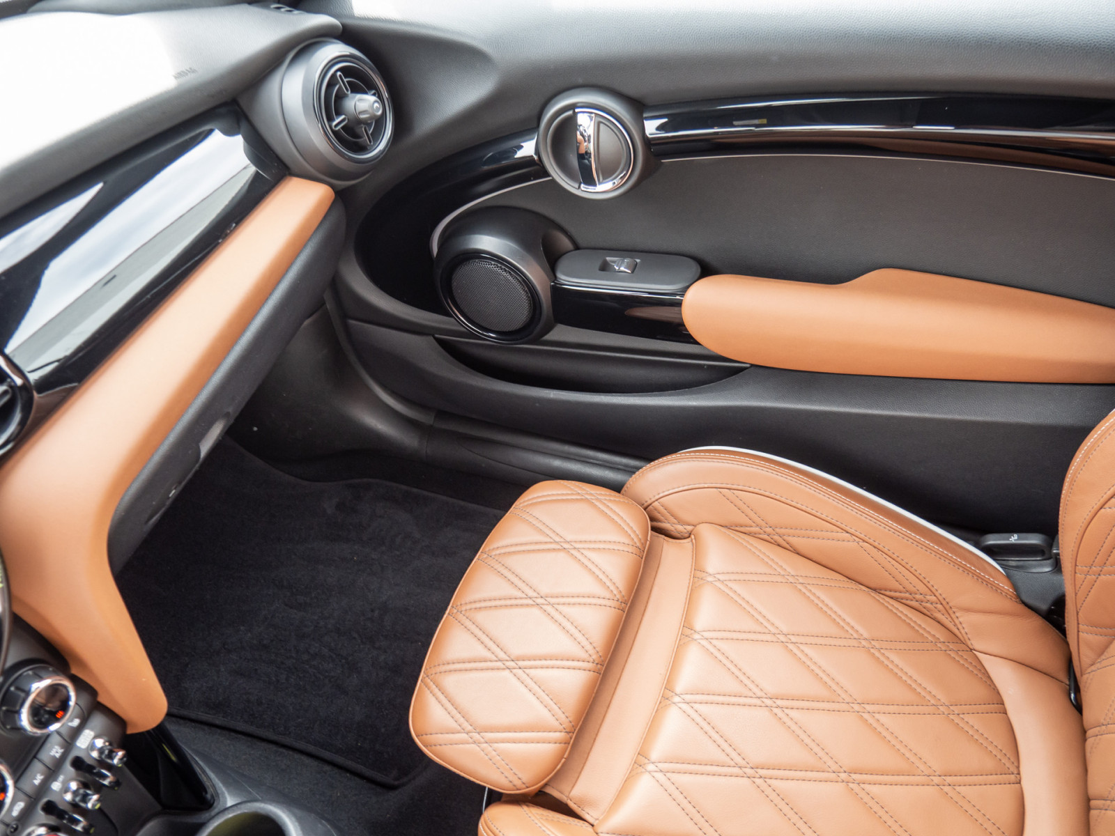 MINI Cooper S Cabrio JCW Trim – Produktfoto 15