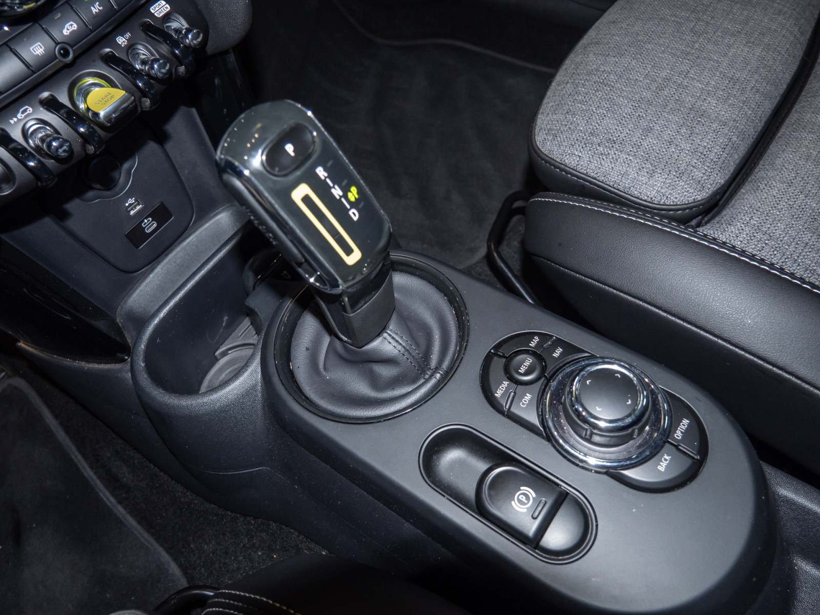 MINI Cooper SE Classic Trim – Produktfoto 14