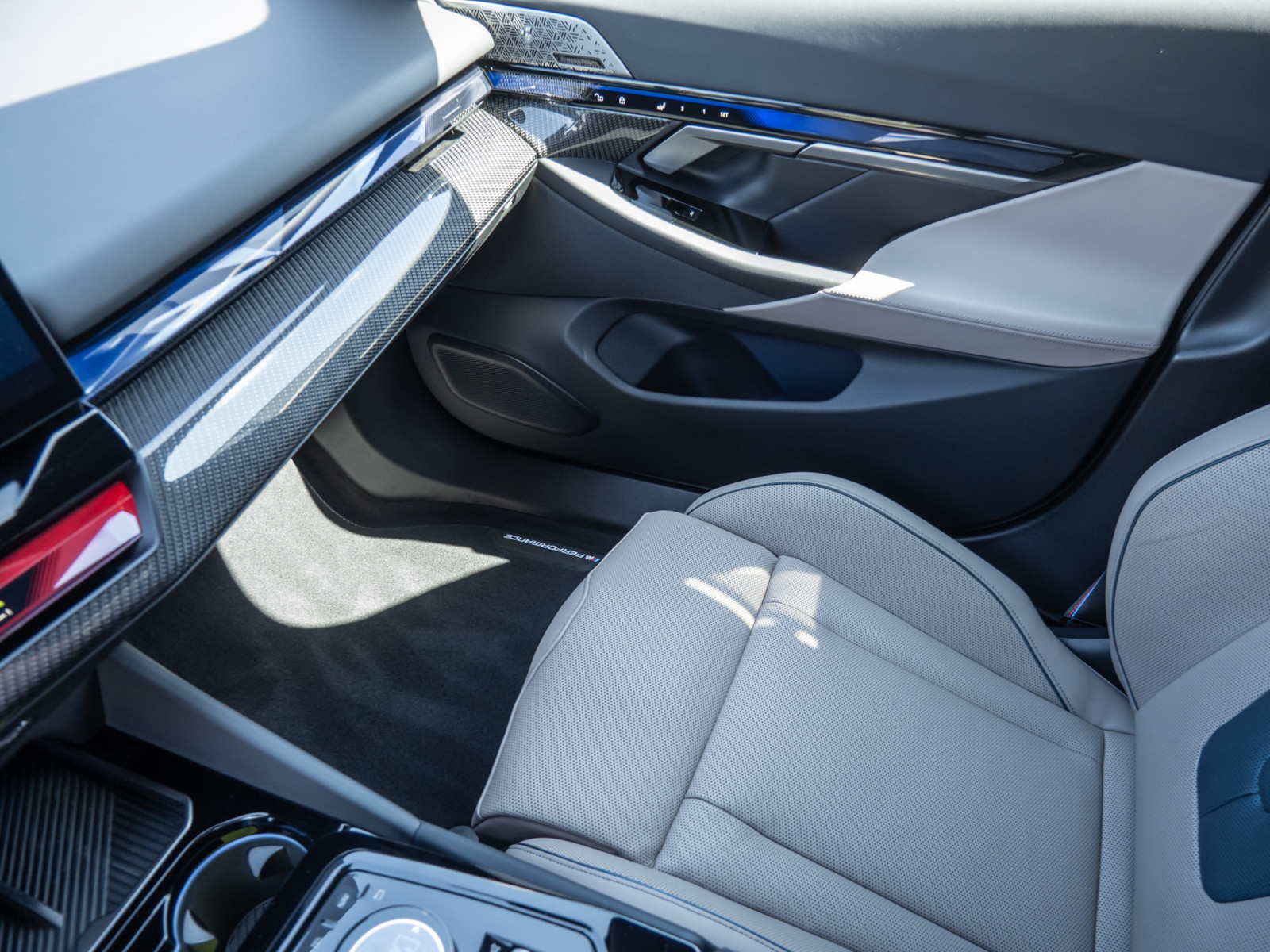 BMW M5 xDrive – Produktfoto 15