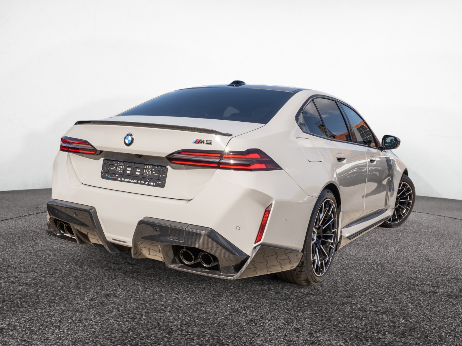 BMW M5 xDrive – Produktfoto 3