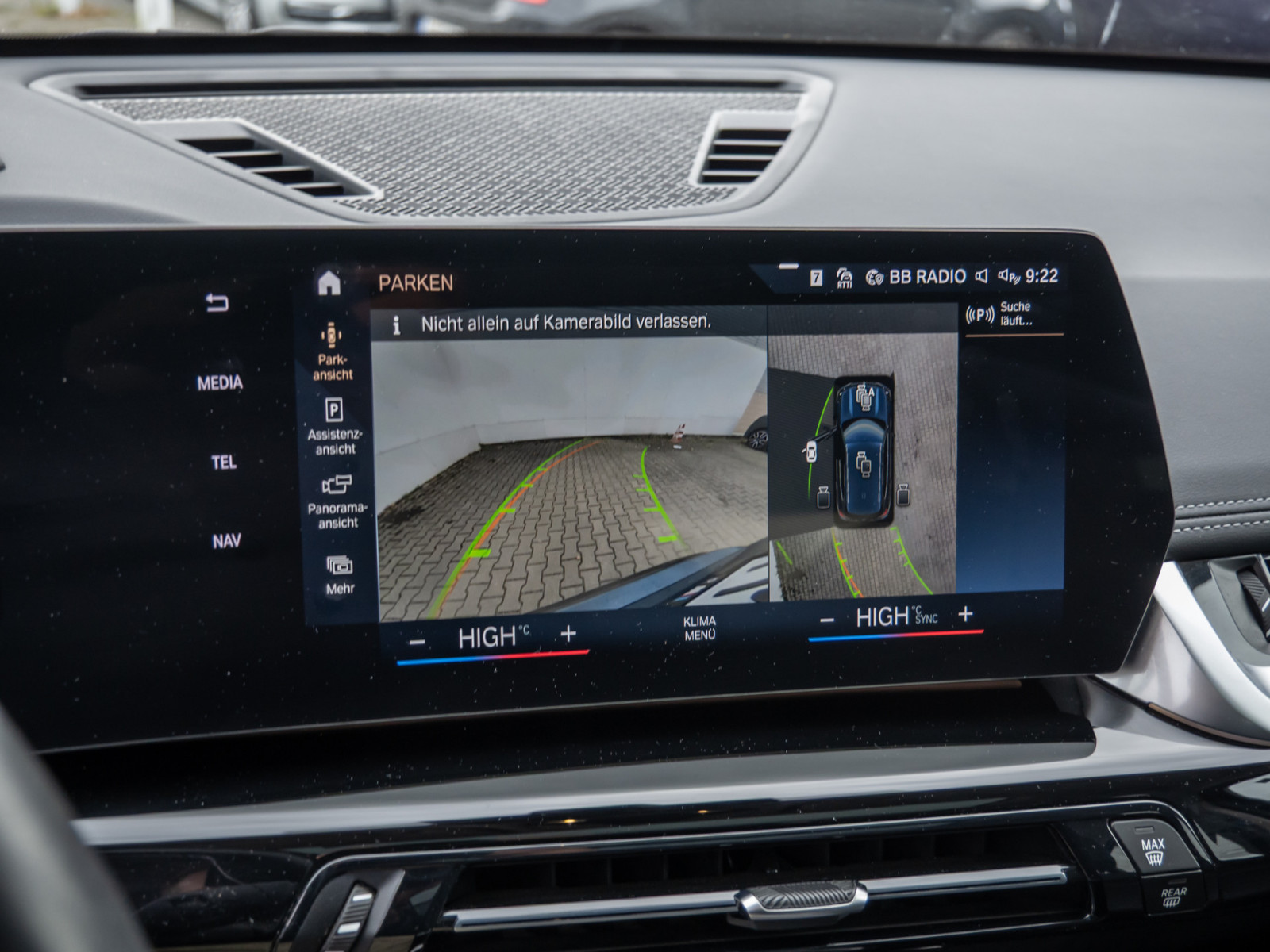 BMW iX1 xDrive 30 X-Line – Produktfoto 14
