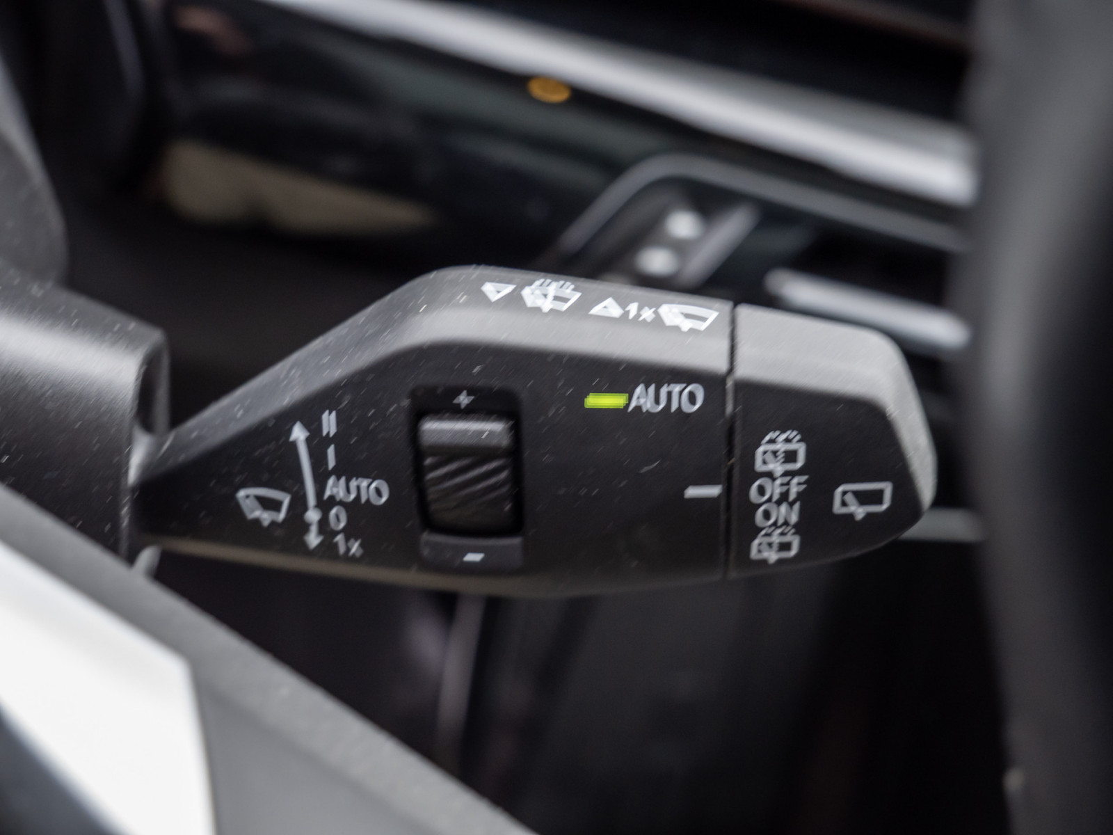BMW iX1 xDrive 30 X-Line – Produktfoto 18