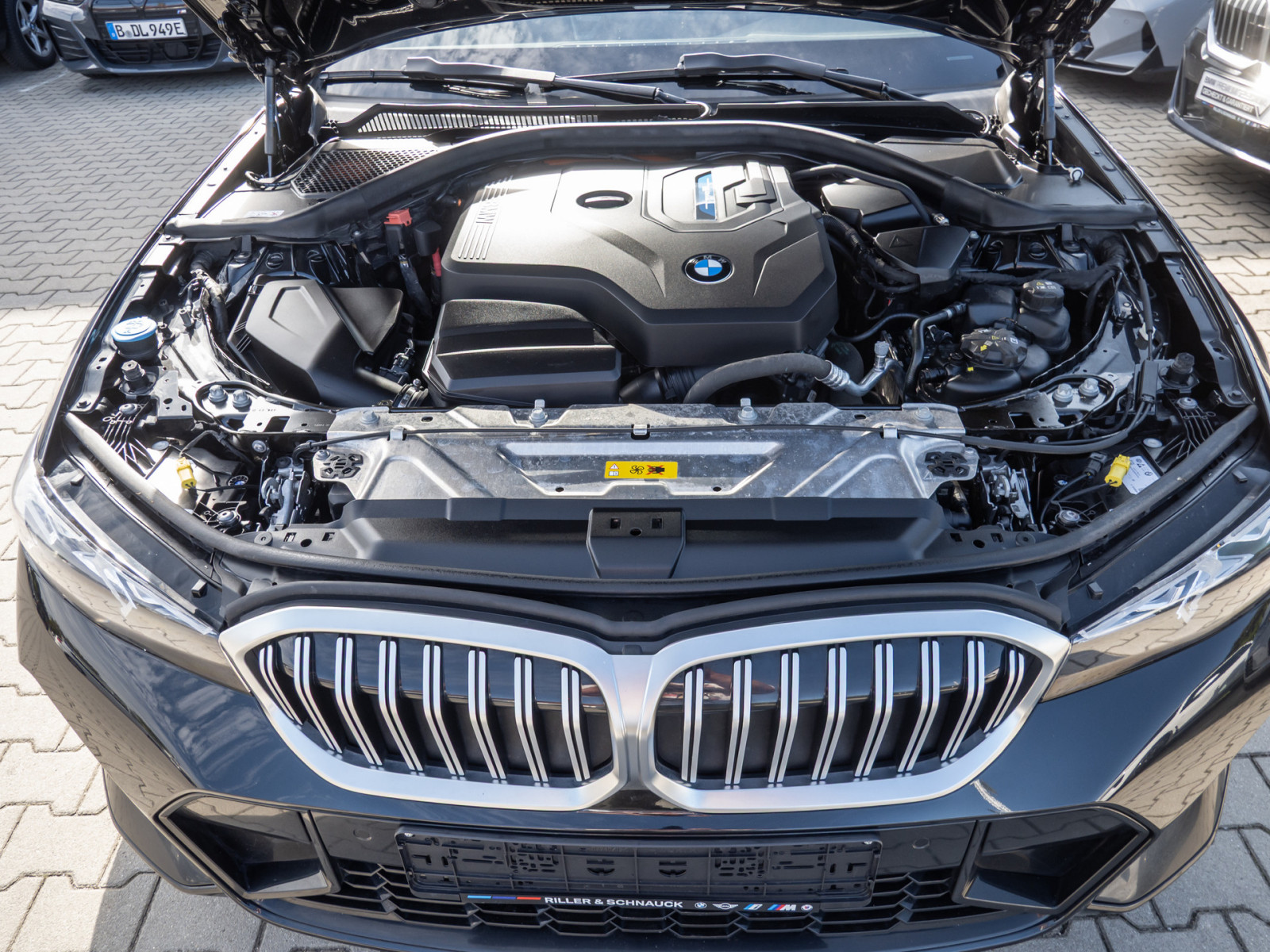 BMW 320e M-Sport – Produktfoto 21