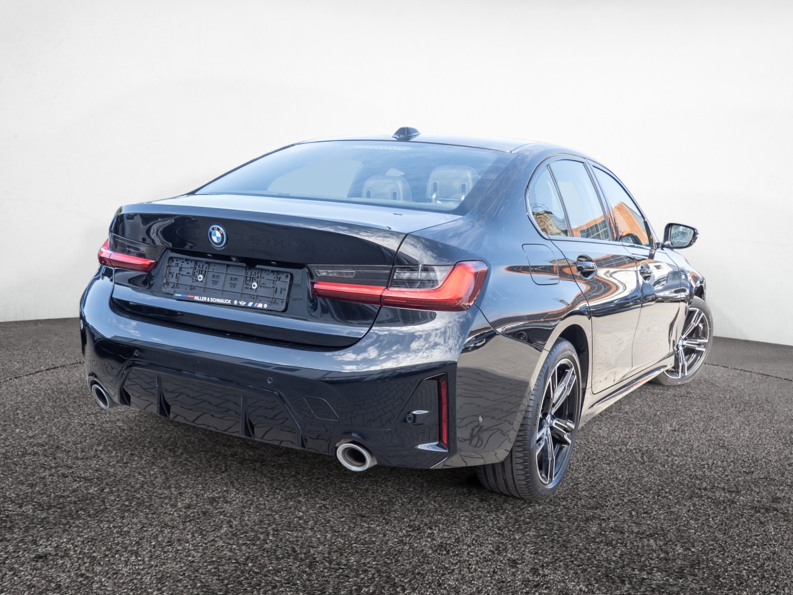 BMW 320e M-Sport – Produktfoto 3