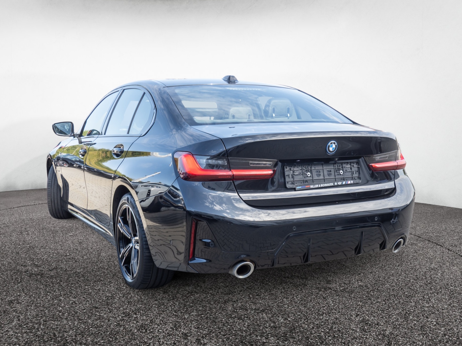 BMW 320e M-Sport – Produktfoto 4