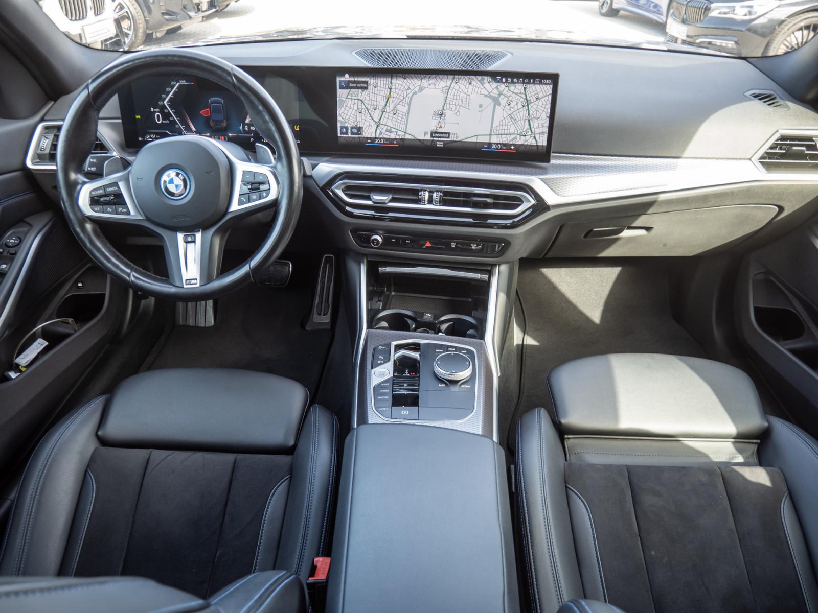 BMW 320e M-Sport – Produktfoto 8